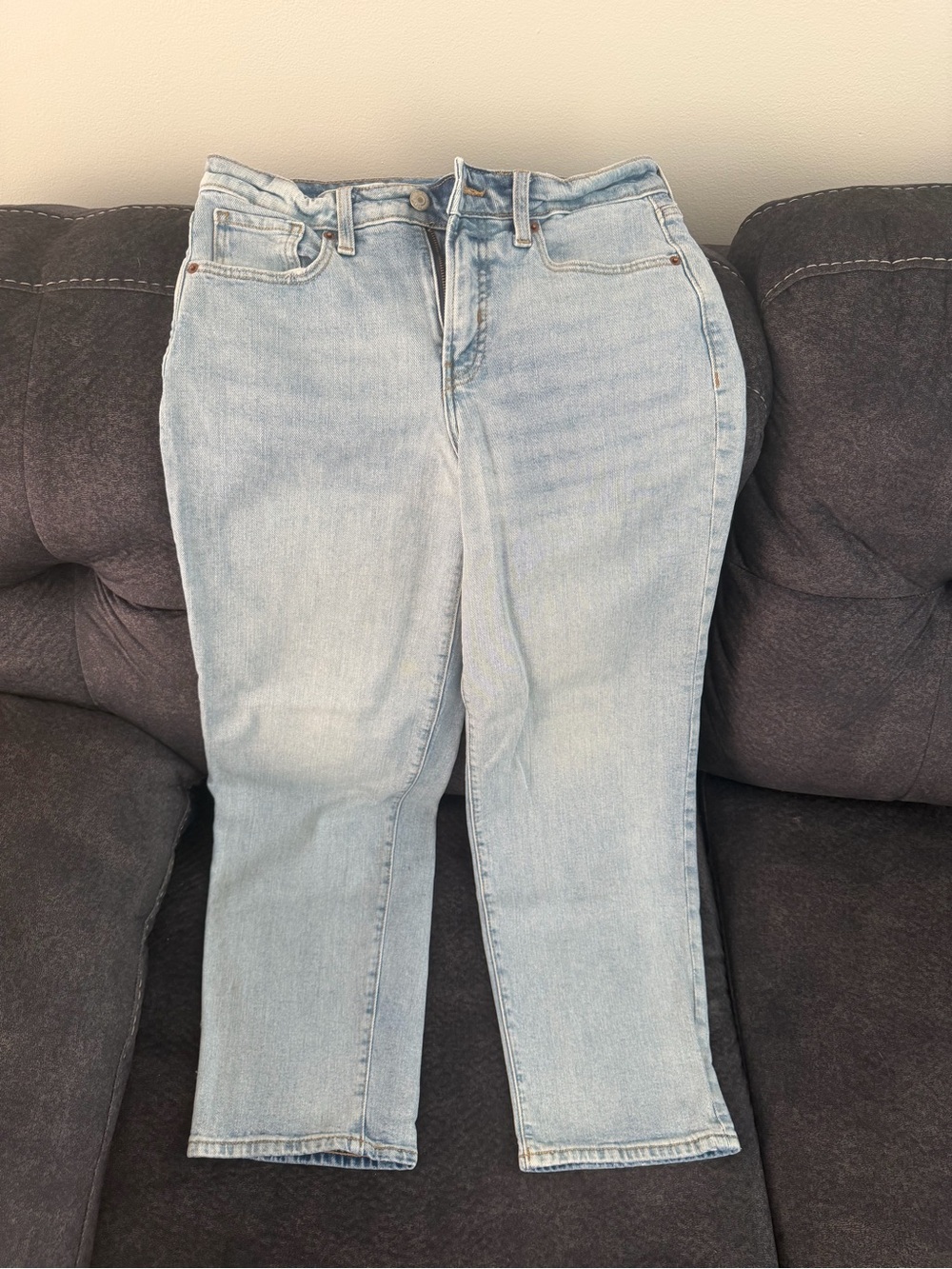 Light Wash Women’s Jeans - Classic Straight Fit old navy size 6 OG Loose